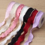2.5cm Ruched Ribbon With Paper Card, 10 Yards - Image 4